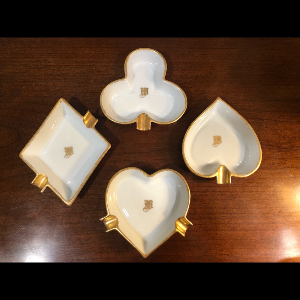 Vintage card suit individual ashtrays